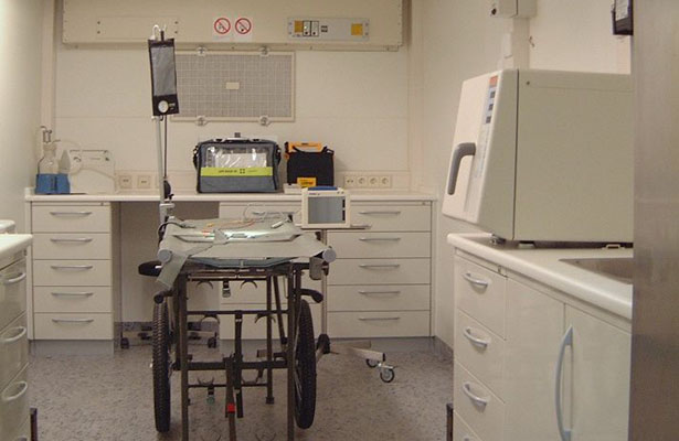 Une station de secours de type TransHospital garantit la dispense de soins médicaux même dans les régions les plus reculées.