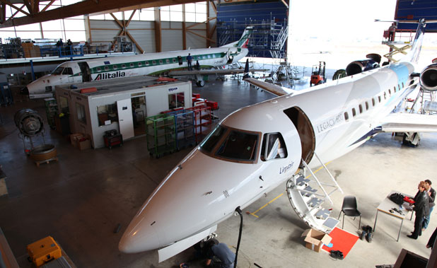 Le hangar de maintenance d'Enhance Aero