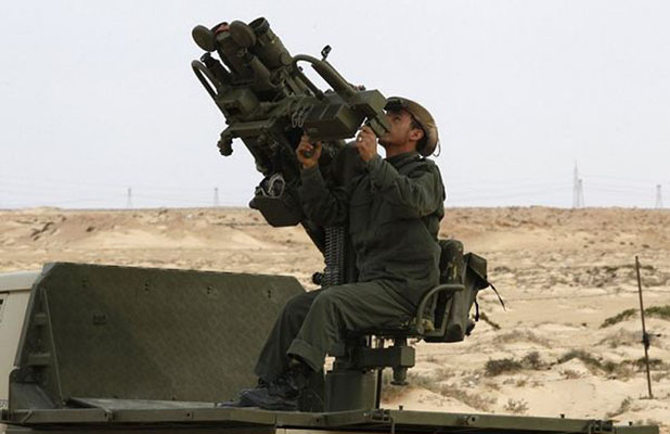 Un SA-24 Grinch opéré par un insurgé de Benghazi