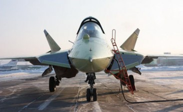 Le PAK-FA T-50 en exhibition au MAKS 2011 Le PAK-FA T-50 en exhibition au MAKS 2011