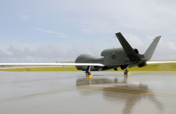 Le Global Hawk surveille les îles Senkaku Le Global Hawk surveille les îles Senkaku