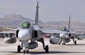 La Suède et la Suisse annoncent leur coopération pour le futur Gripen La Suède et la Suisse annoncent leur coopération pour le futur Gripen