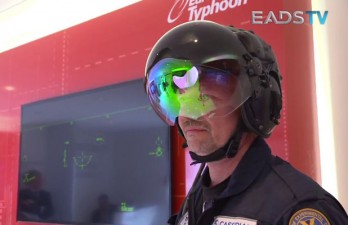 Un nouveau casque pour le Typhoon Un nouveau casque pour le Typhoon