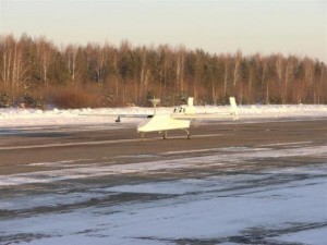 Les tests UAV "Outpost" (IAI Searcher Mk II), réunis à JSC "Oural Travaux de l'aviation civile» pour le ministère de la Défense de la Russie. Salk, 25/12/2012 (c) de «OPK» Oboronprom "