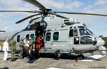 Un Caracal vole au secours d'un pêcheur espagnol Un Caracal vole au secours d'un pêcheur espagnol